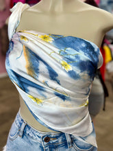 Load image into Gallery viewer, Luxury Scarfs
