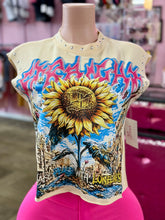 Load image into Gallery viewer, Valley Sunflower Top
