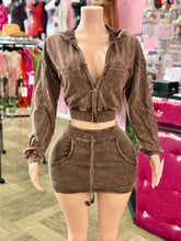 Load image into Gallery viewer, Jennifer Set (Brown)
