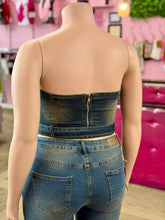 Load image into Gallery viewer, Plus Size Kelly Top
