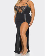 Load image into Gallery viewer, Stacey Maxi Dress
