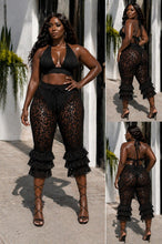 Load image into Gallery viewer, Plus Size Lace Capris
